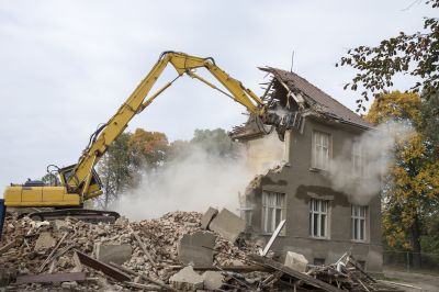 Who Does Demolition Service